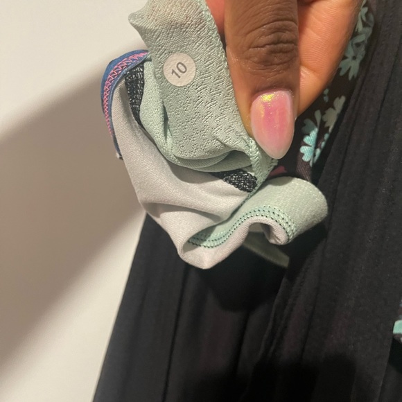 Lululemon No Limits 2 in 1 Tank - Picture 5 of 6